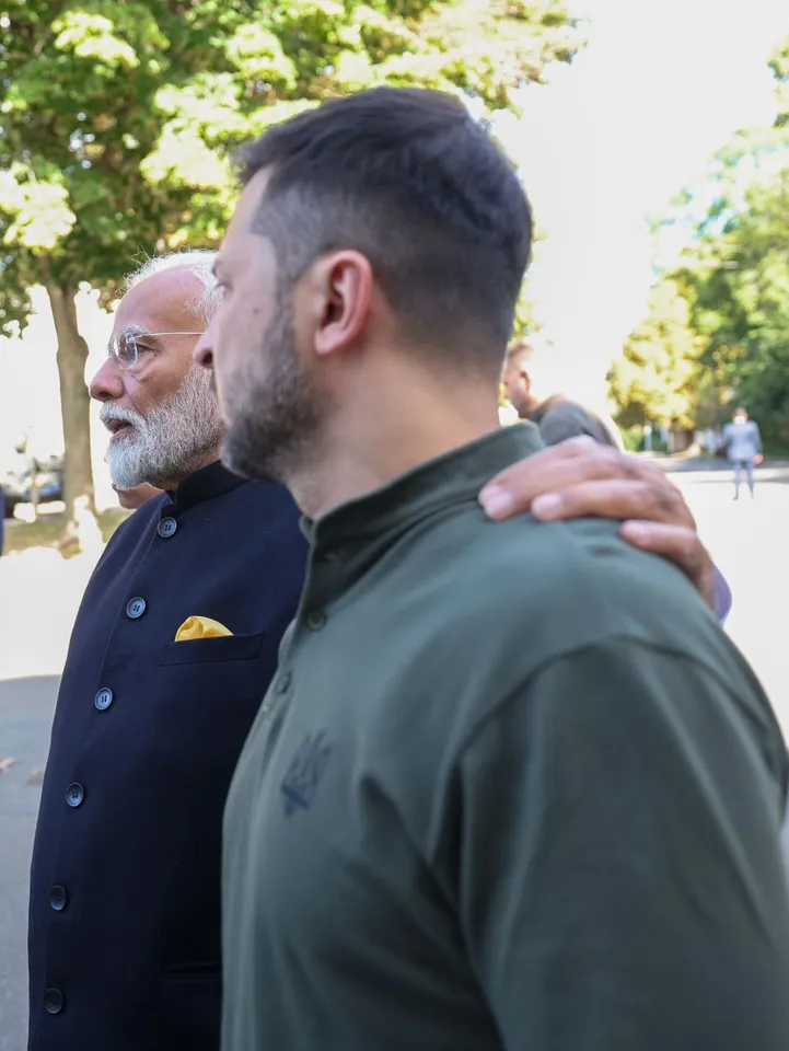 PM Narendra Modi reached Ukraine, met President Volodymyr Zelensky