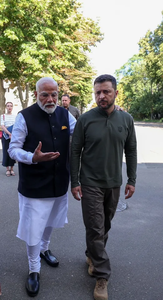 PM Narendra Modi reached Ukraine, met President Volodymyr Zelensky