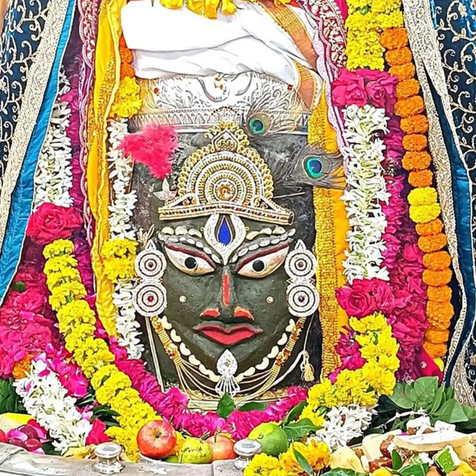 जन्माष्टमी के पावन अवसर पर हरि रूप में नजर आए महाकाल