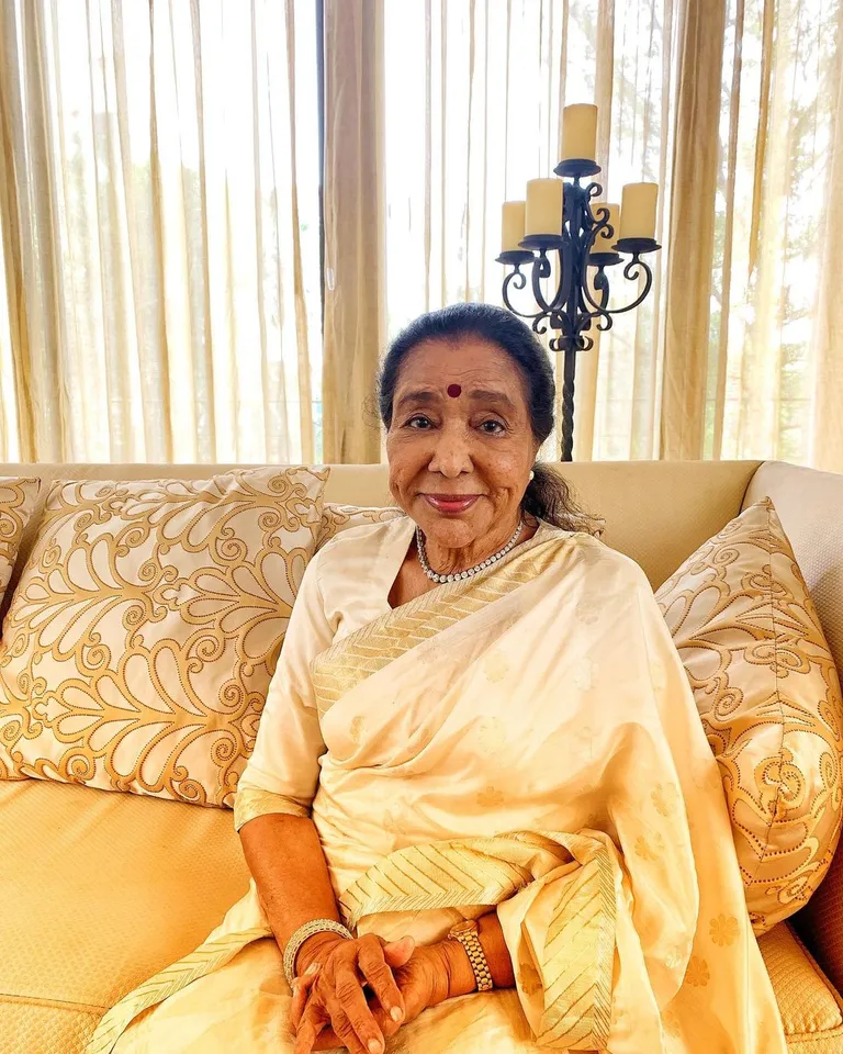 लेकिन इससे बर्मन निराश नहीं हुए। काफी मनाने के बाद आशा उनसे शादी करने के लिए राजी हो गईं और 1980 के दशक में दोनों ने शादी कर ली।