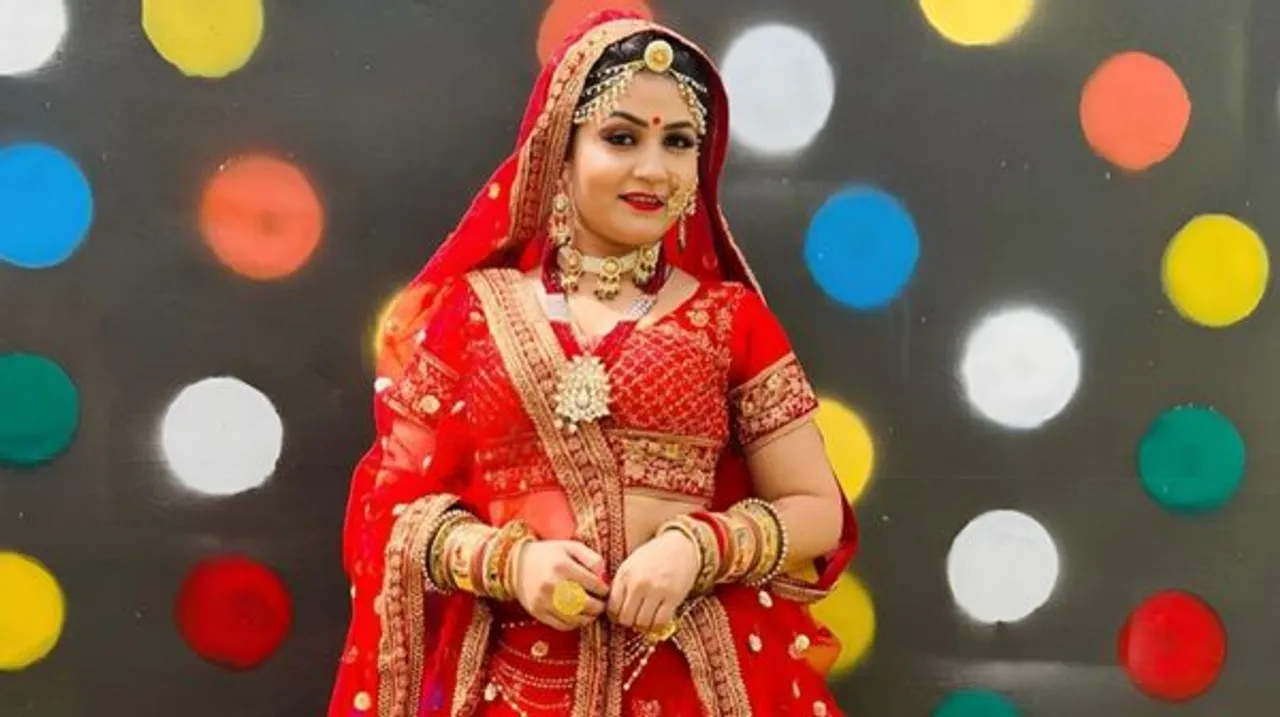 बिग बॉस फेम गौरी नागोरी ने ज्वॉइन की आप, देखें कौन हैं ये राजस्थान की 'शकीरा'