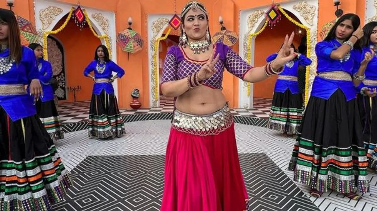 बिग बॉस फेम गौरी नागोरी ने ज्वॉइन की आप, देखें कौन हैं ये राजस्थान की 'शकीरा'
