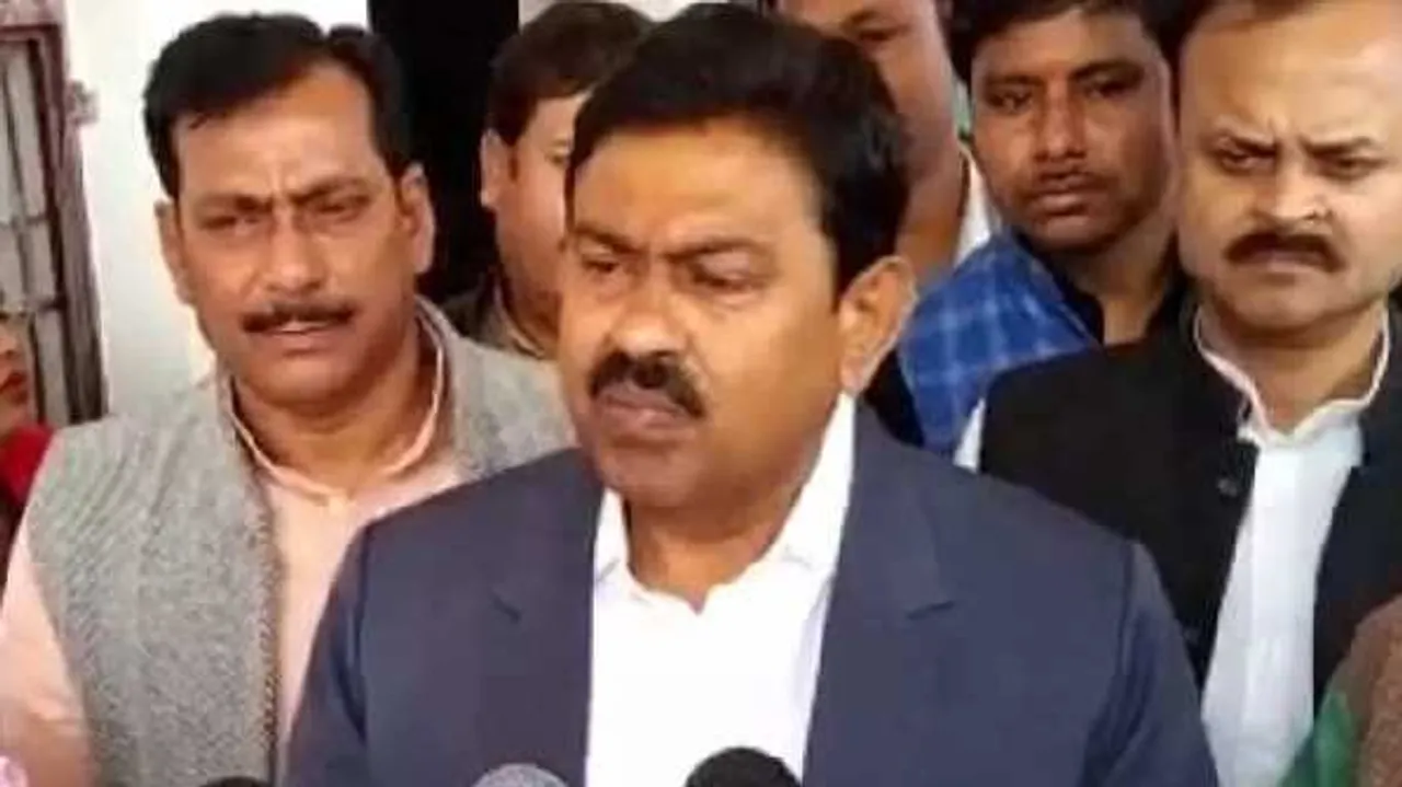 बेटे के सवाल पर भड़के मोदी के मंत्री: टेनी ने पत्रकारों से की बदसलूकी, 'बंद कर बे, $ *%#@*#'

