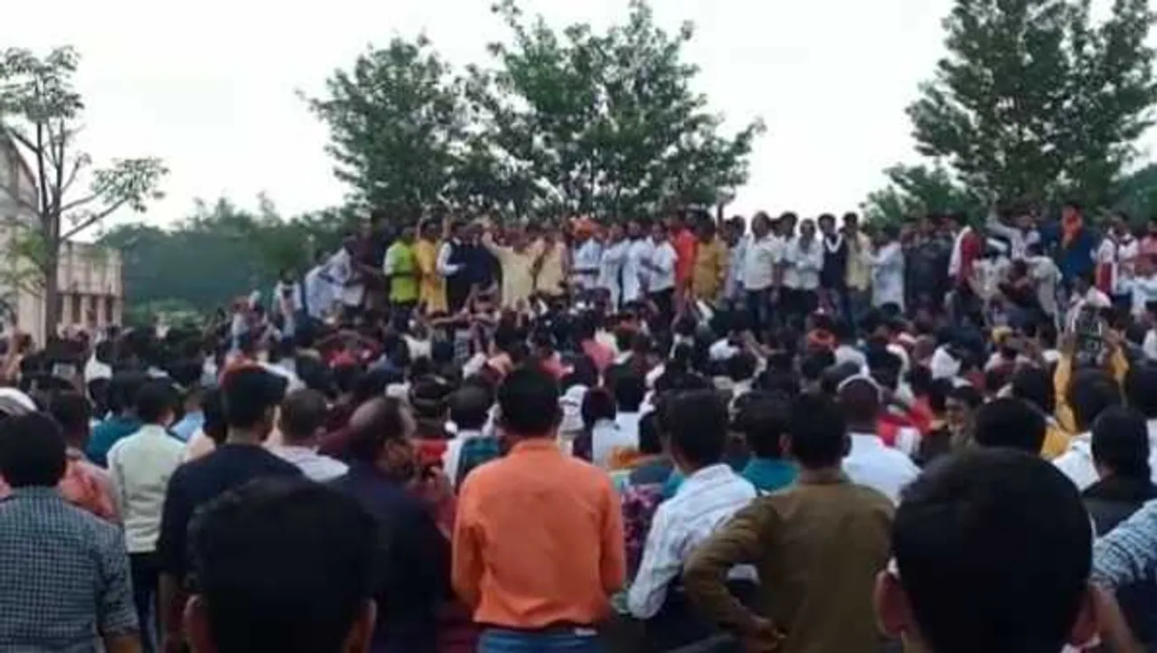सागर में ब्राह्मणों की सभा: स्थगित होने के बाद भी भीड़ जुटी, मंत्री भूपेंद्र के खिलाफ नारेबाजी
