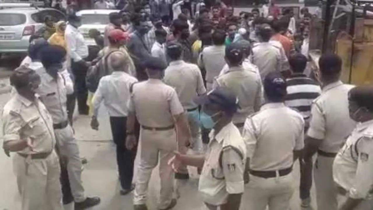 इंदौर में तनाव: शराब ठेकेदार अर्जुन को गोली मारी, गुस्साए साथियों ने जमकर की तोड़फोड़
