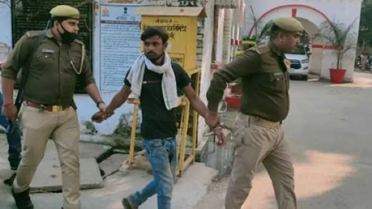 गजब है: पुलिस के सामने पिस्टल रखकर युवक का कबूलनामा- मैंने प्रेमिका को मार डाला