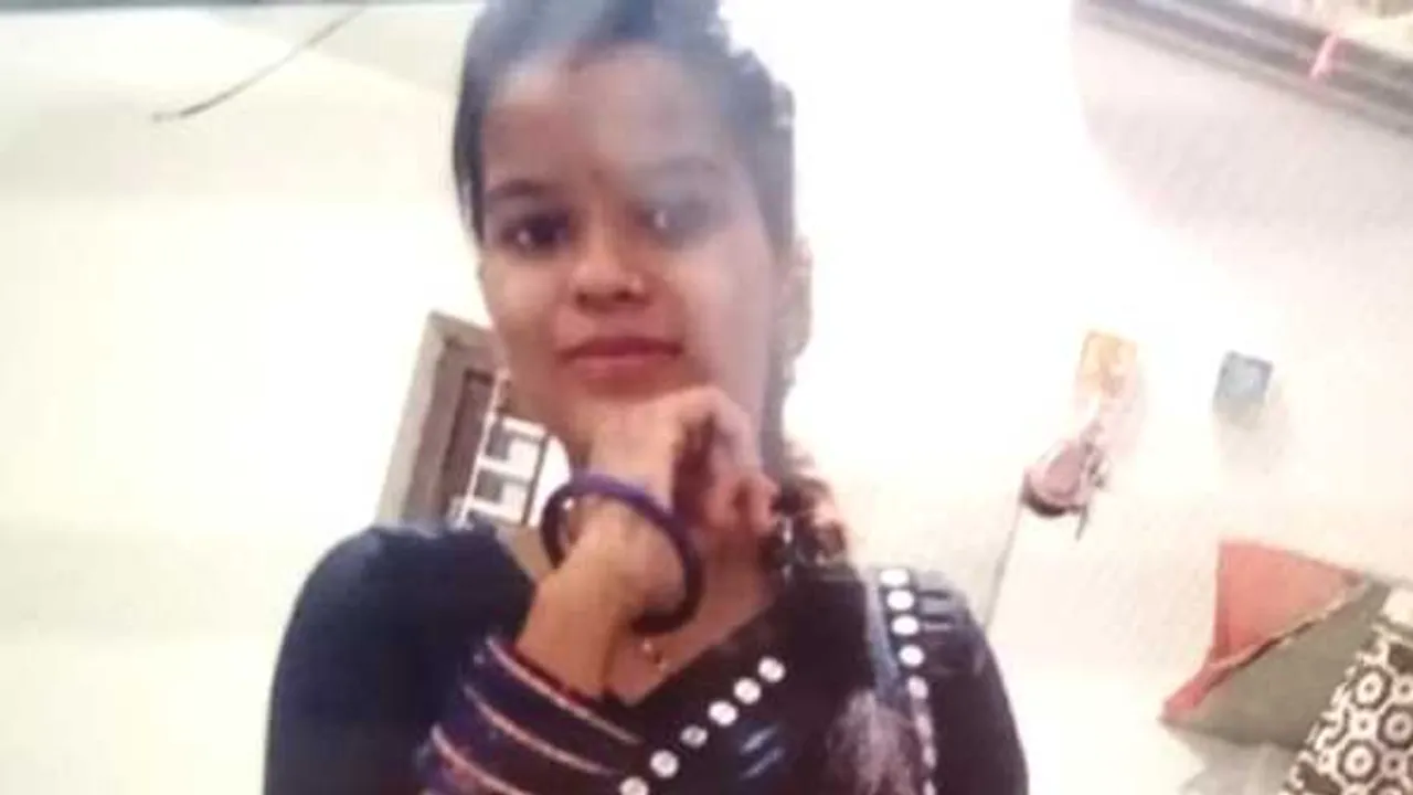 राजस्थान: पति ने नहीं पहनी फेवरेट शर्ट तो पत्नी ने लगाई फांसी, पुलिस कर रही जांच
