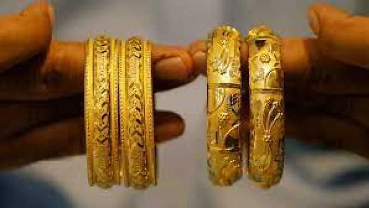 Gold-Silver Price: सोने-चांदी के दामों में भारी गिरावट, 48 हजार के नीचे आया गोल्ड