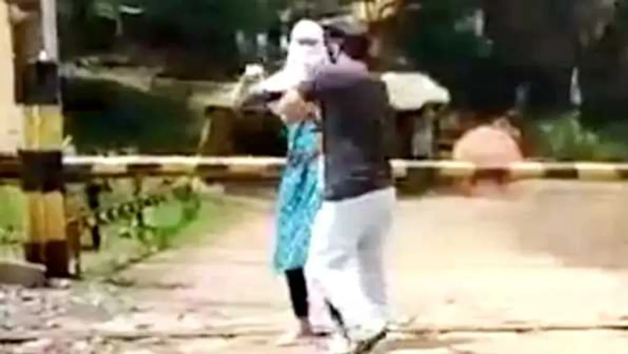 बैतूल: ऑटो ड्राइवर ने MBA पास युवती को ट्रेन से कटने से बचाया, डिप्रेशन में थी