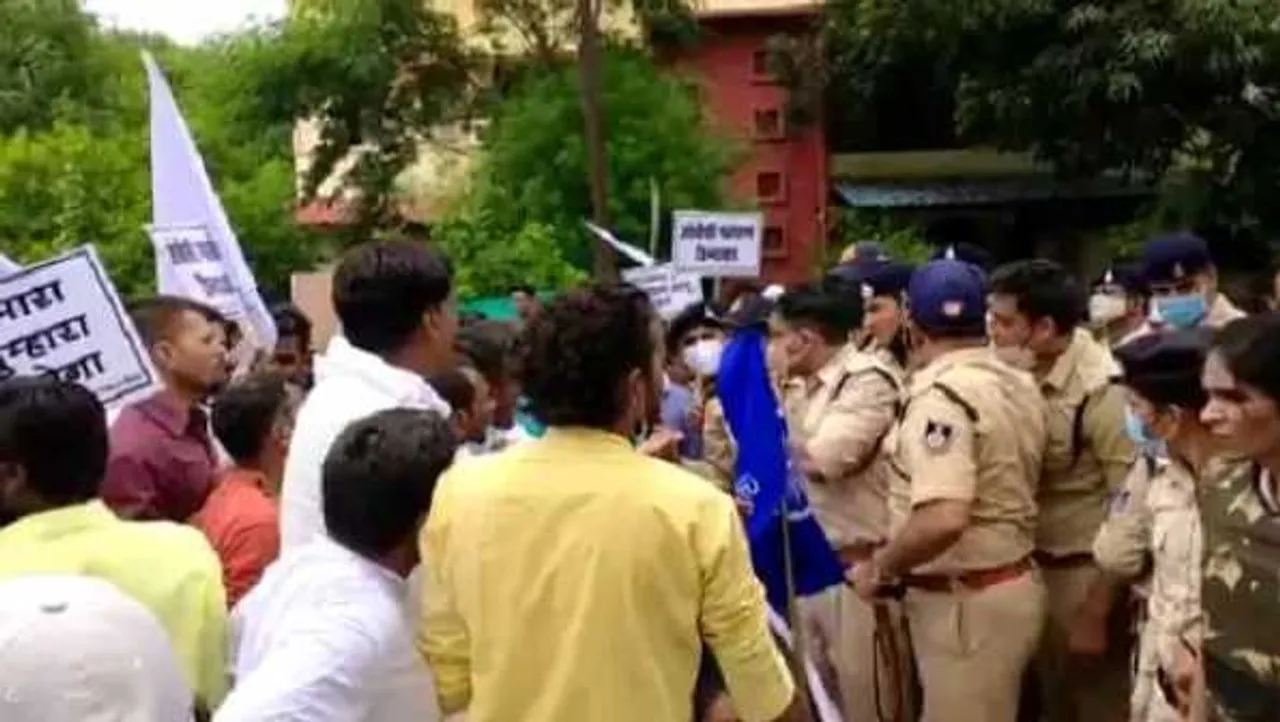 आरक्षण को लेकर प्रदर्शन- OBC महासभा के कार्यकर्ताओं की पुलिस से झड़प  