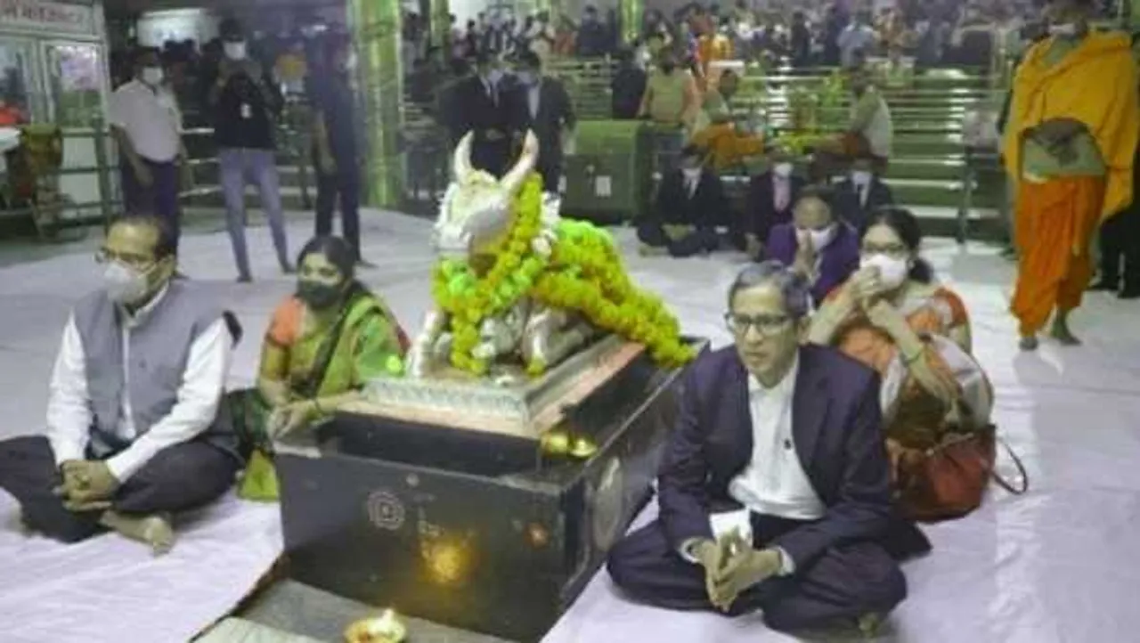 उज्जैन: CJI महाकाल दर्शन करने पहुंचे थे; रात यहीं रुकना था, पर चले गए, क्यों?