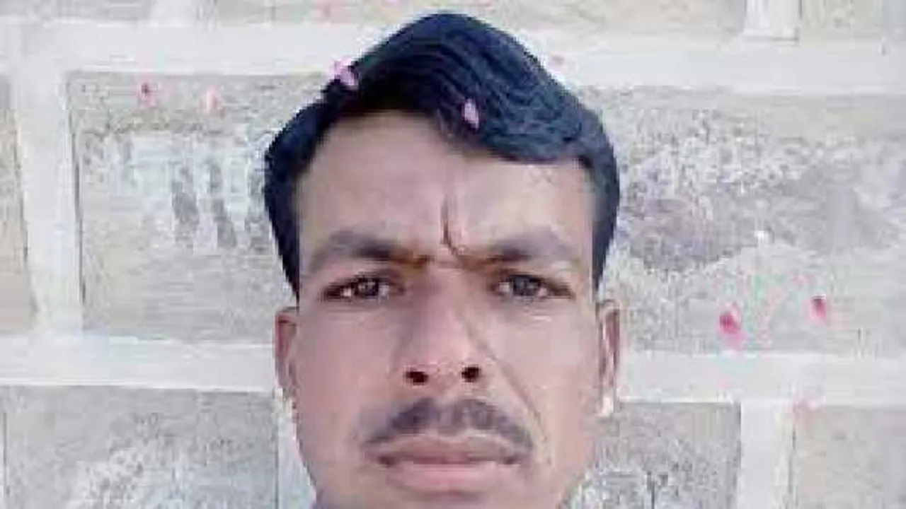 Suicide: पति ने सुसाइड से पहले बनाया वीडियो, कहा- पत्नी और ससुर से परेशान हो चुका हूं