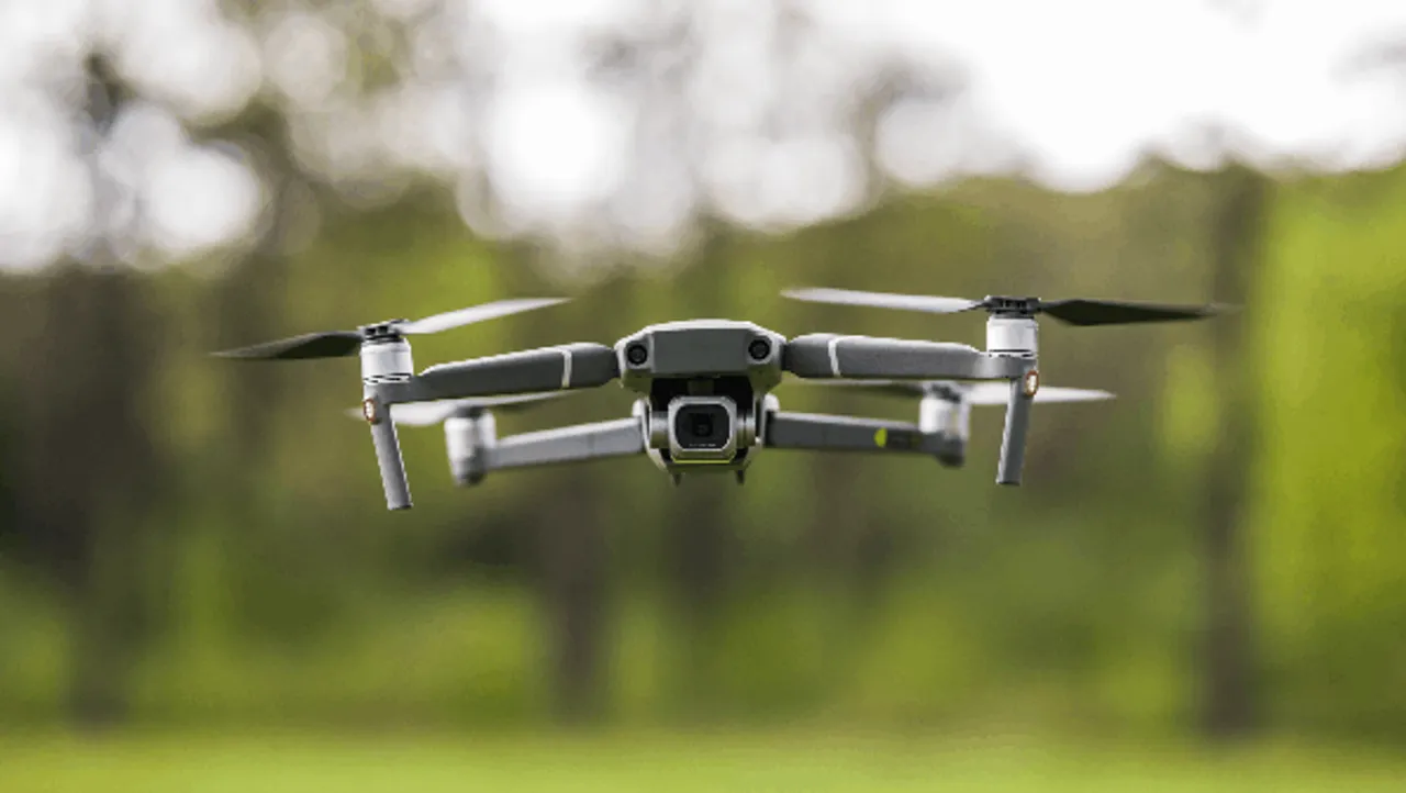 ड्रोन उड़ाने के नियम: भारत सरकार की क्या है गाइ़डलाइन, क्वालिफिकेशन और फाइन