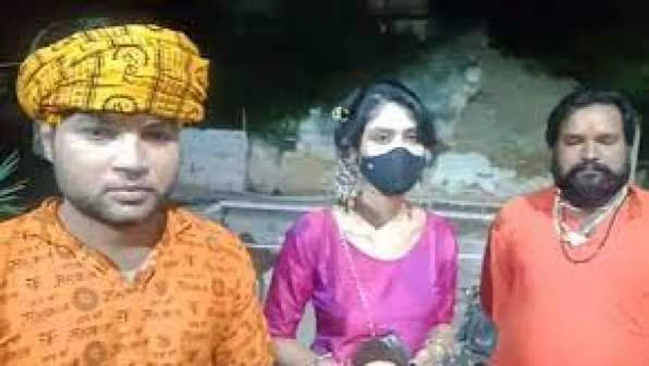 महाकाल मंदिर में विदेशी श्रद्धालुओं से बदसलूकी: NRI श्रद्धालुओं ने थाने में की शिकायत 