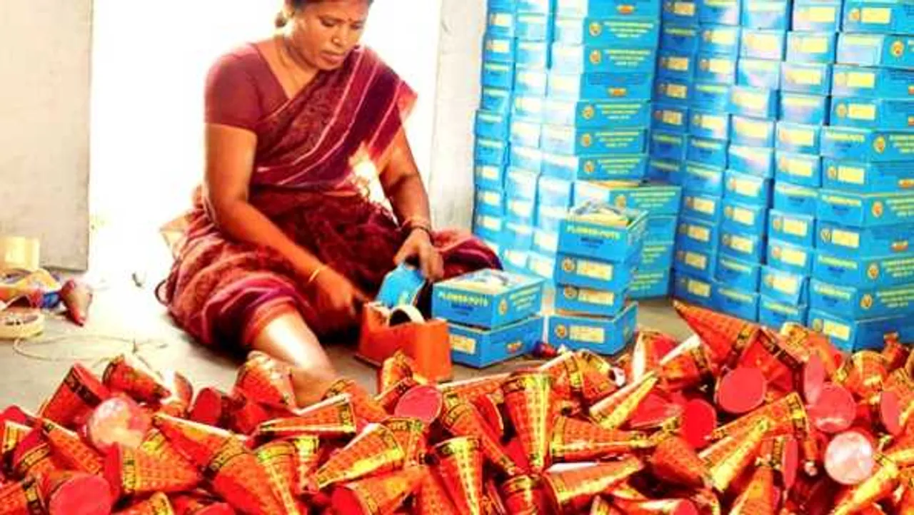 गाइडलाइन: ग्वालियर, सिंगरौली में पटाखे बैन, 21 शहरों में सिर्फ 2 घंटे ग्रीन पटाखे चला सकेंगे 