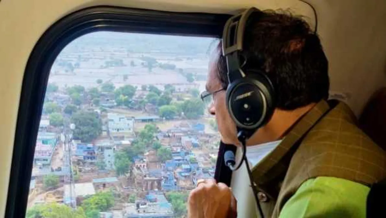 बाढ़ प्रभावित इलाकों का दौरा: CM बोले- चंबल रौद्र रूप धारण कर रही, युद्ध स्तर पर रेस्क्यू
