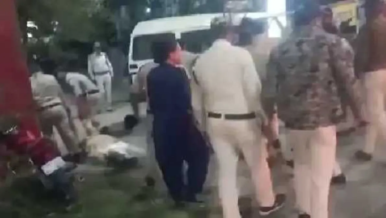धर्मांतरण को लेकर हंगामा: सतना में बजरंग दल का प्रदर्शन, पुलिस ने खदेड़ा