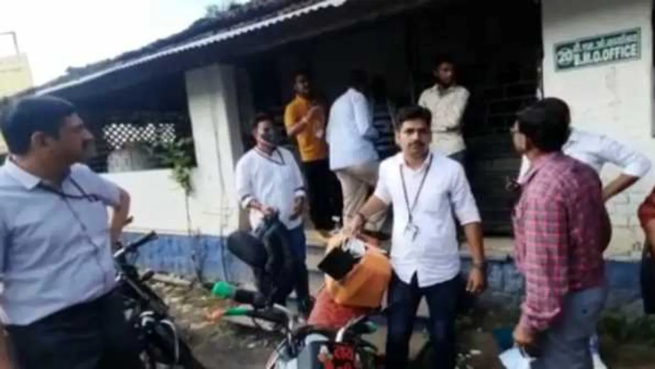 EOW की कार्रवाई: अकाउंटेंट 16 हजार की घूस लेते ट्रैप, महिला डॉक्टर से मांगी थी कमीशन

