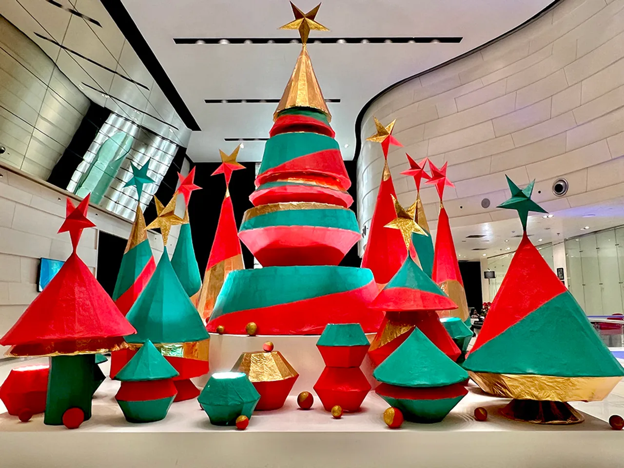 Le Meridien New Delhi brings festivities with community
