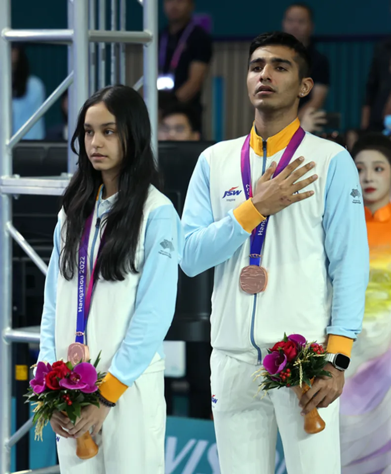Hangzhou: Bronze medalists India’s Abhay Singh and Anahat Singh pose for photos during the presentation ceremony of the Mixed Doubles Squash event