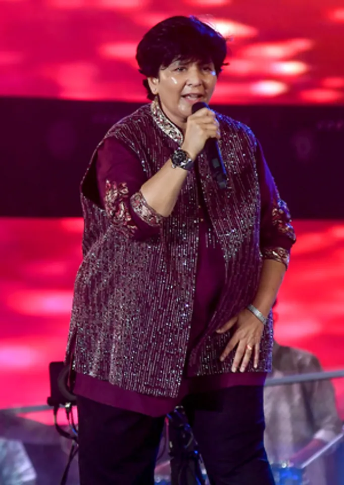 Mumbai : A woman wearing traditional attire performs 'Garba' during Navratri festival celebration