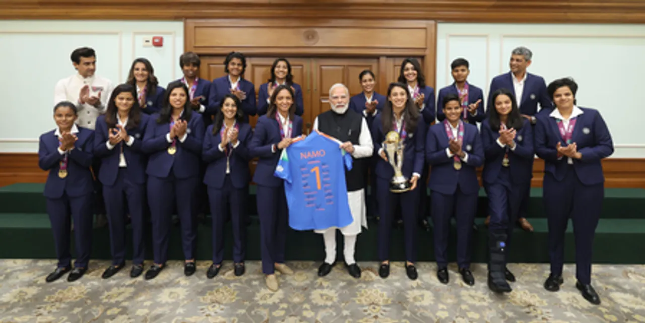 PM Modi Meets Women’s World Cup Champions