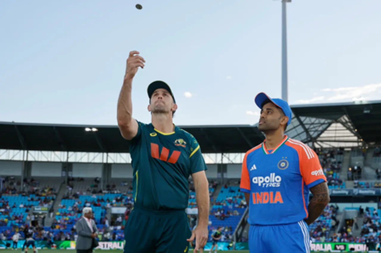 3rd T20I: Jitesh, Arshdeep and Washington come in as India elect to bowl first against Australia