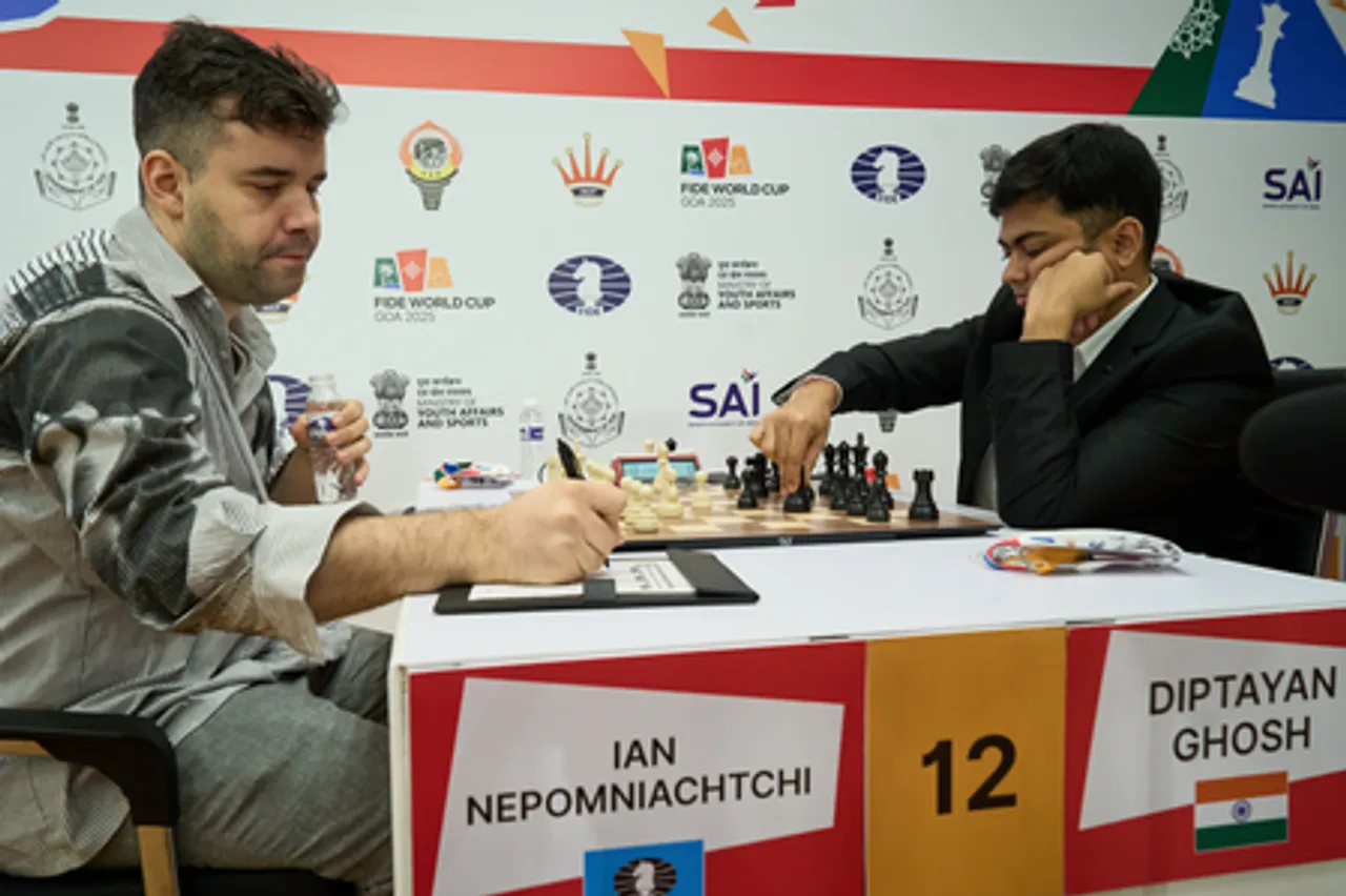FIDE World Cup: Diptayan Ghosh upsets Nepomniachthi with black (Credit: FIDE)