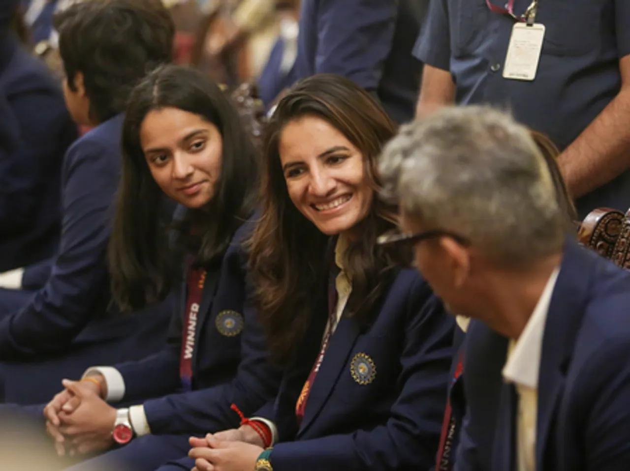 New Delhi: President Murmu Meets Women’s World Cup Winning Team