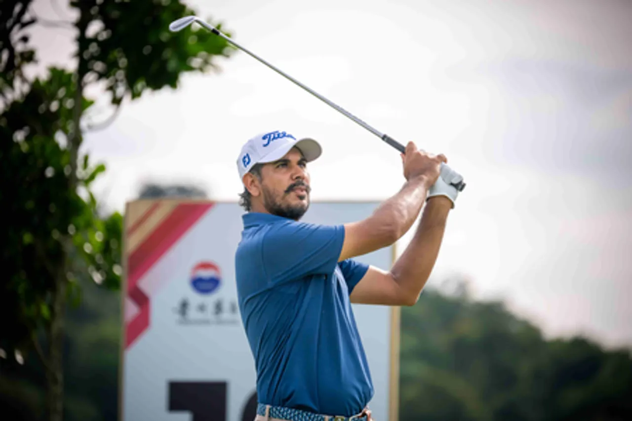 Bhullar inside top 10 on opening day of Singapore Open