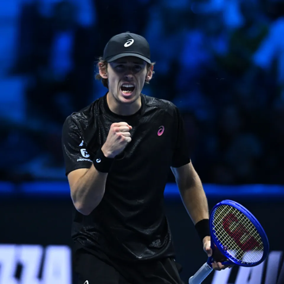 Australia's Alex de Minaur defeats Taylor Fritz in Turin, needs Carlos Alcaraz to beat Lorenzo Musetti to reach semifinals in the Jimmy Connors Group in Turin, Italy, on Thursday. Photo credit: ATP Finals
