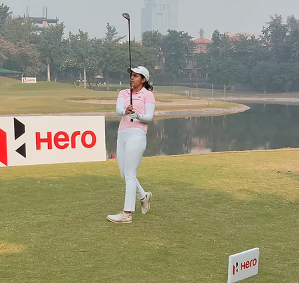Amateur Mahreen beats strong field to win 15th Leg of Women’s Pro Golf Tour (WPGT) by three shots at the Jaypee Wishtown Golf Course in Noida on Friday. Photo credit:  www.golfxyz.in