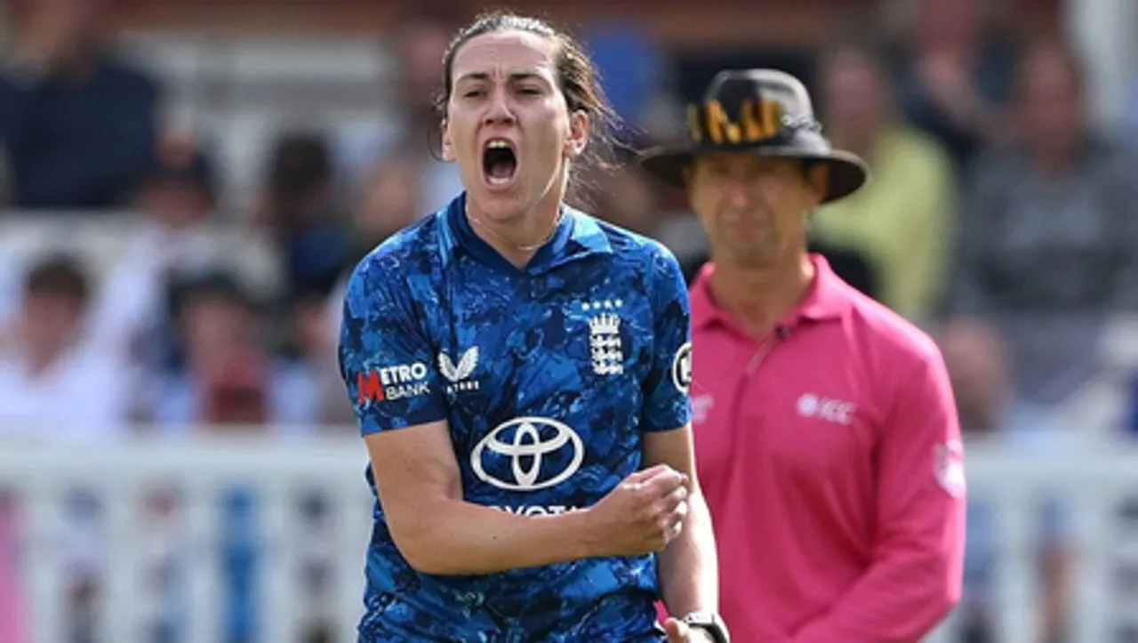 Em Arlott signs first WBBL contract with Sydney Thunder (Credit: Cricket Australia)