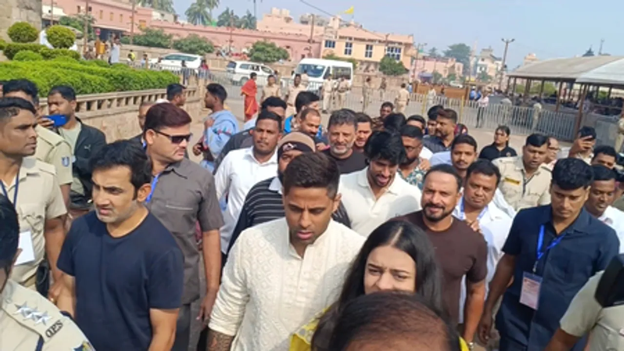 Captain SKY, coach Gambhir and others visit Shri Jagannath Temple ahead of first T20I