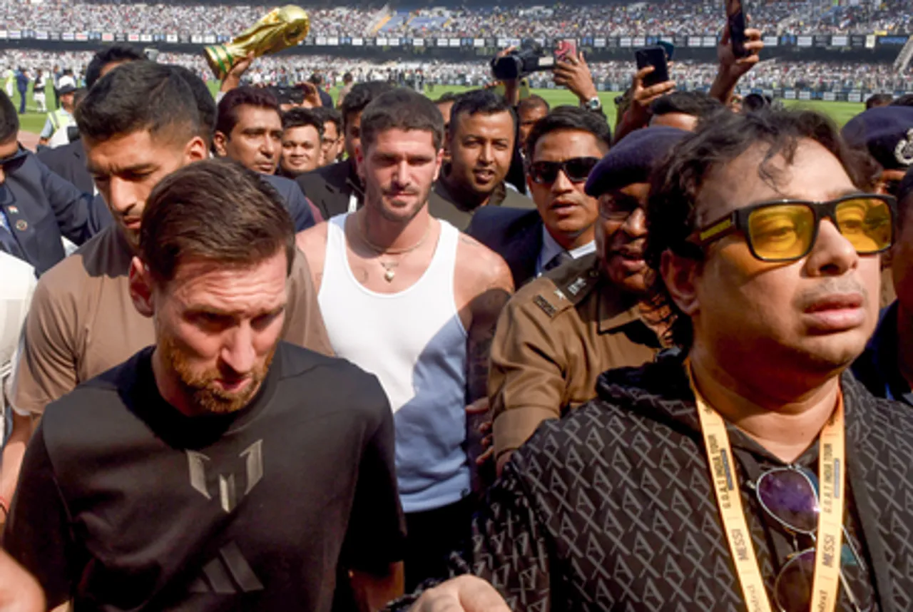 Kolkata: Lionel Messi at Salt Lake Stadium
