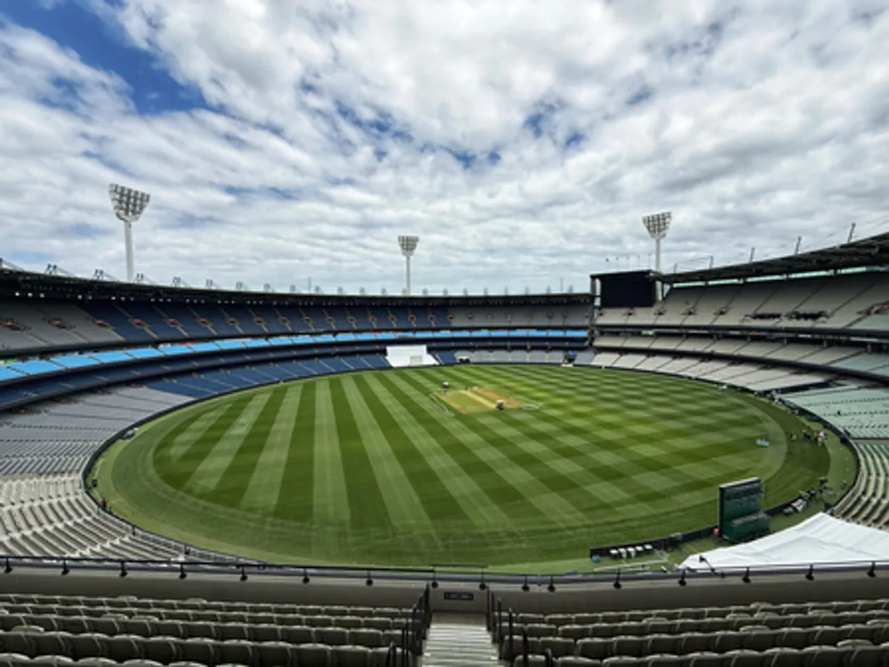Cricket Australia CEO says hosting of day-night Boxing Day Test at MCG is 'not off the cards'