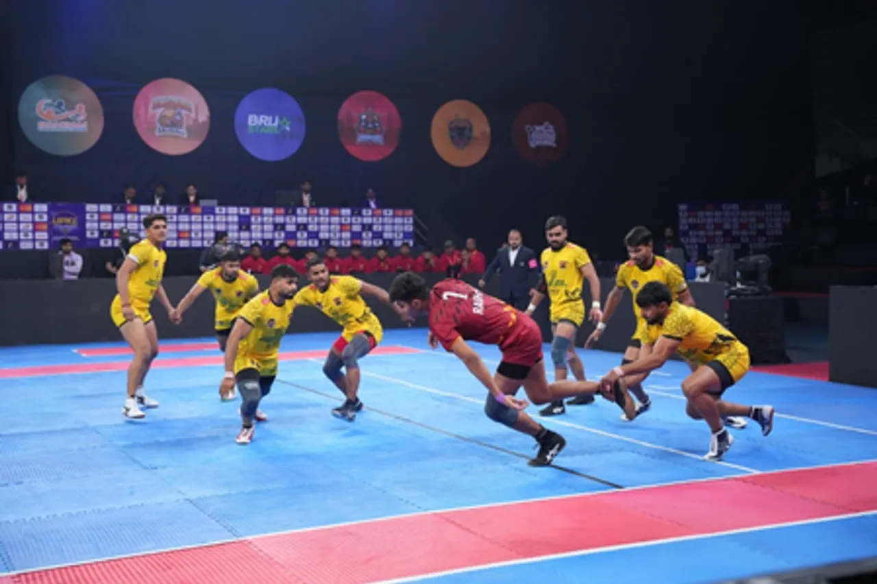 Kanpur’s comeback and Lucknow’s dominance headline Day 6 action in the Uttar Pradesh Kabaddi League (UPKL) at the Noida Indoor Stadium in Noida on Tuesday. Photo credit: UPKL