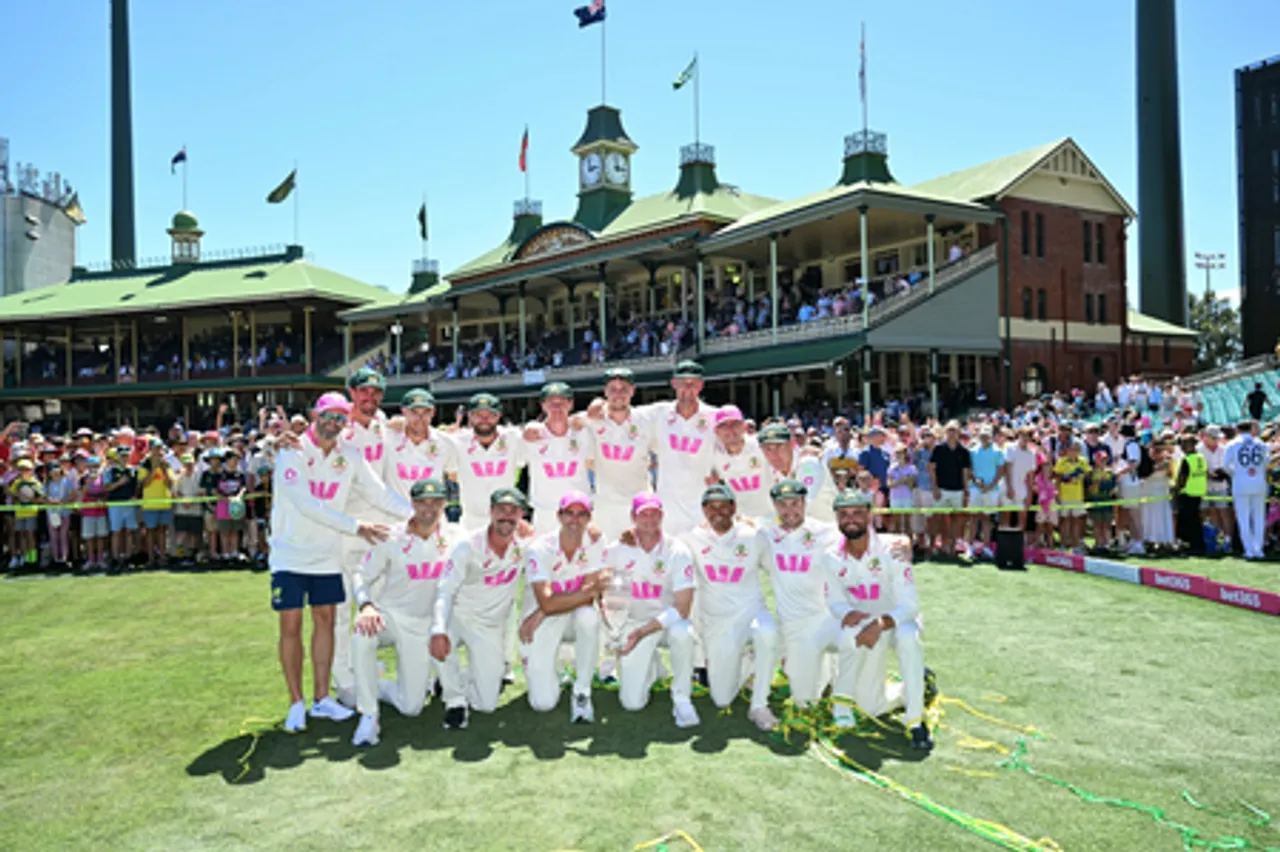 Australia clinch Ashes 4-1 after winning SCG Test by 5 wickets