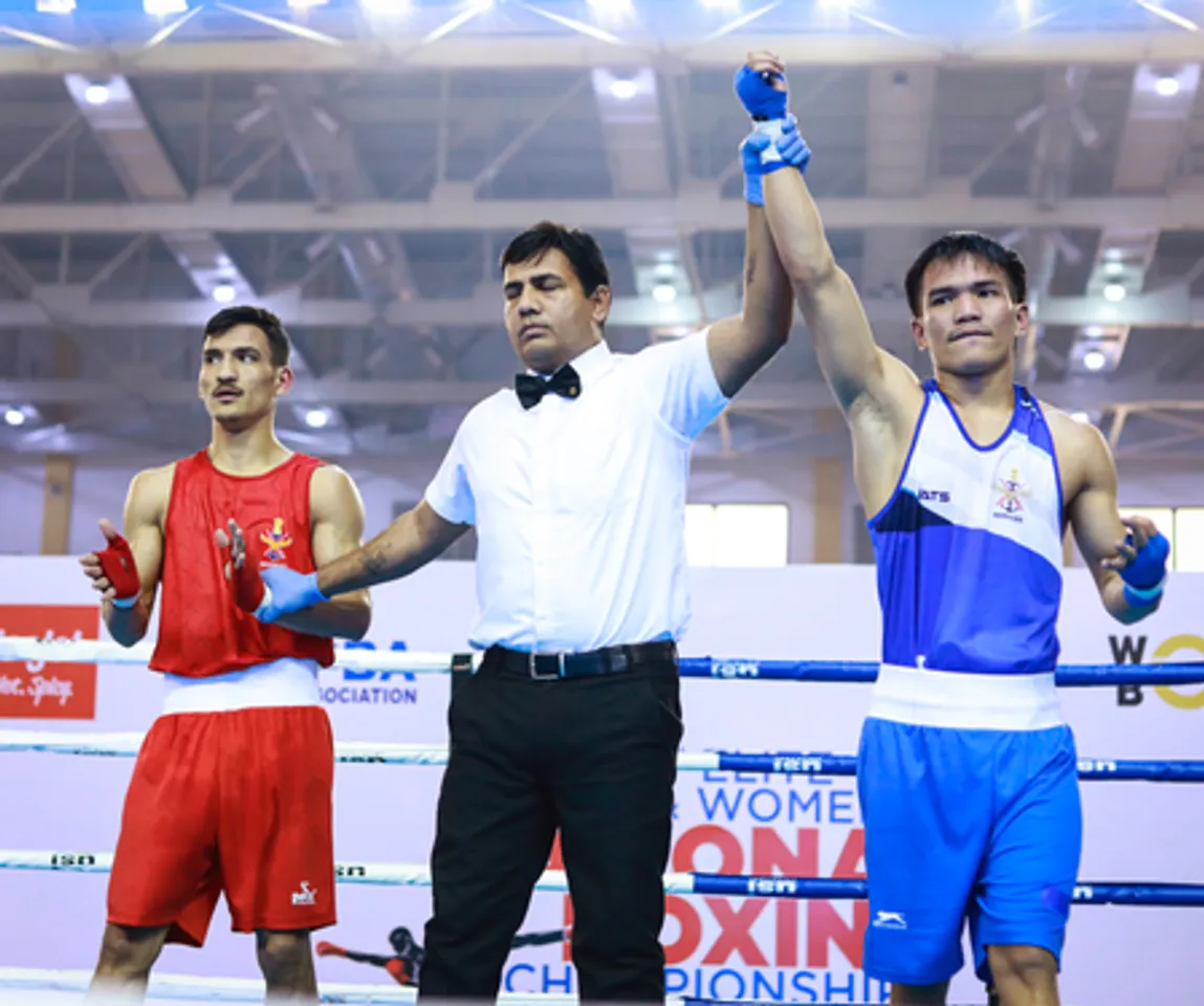 National Boxing C'ship: Jadumani Singh dominates Pawan Bartwal to clinch maiden gold, services top overall medals tally