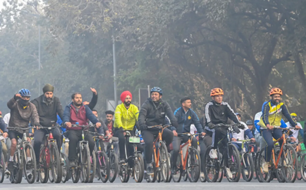 New Delhi: Mandaviya Flag Off Fit India ‘Sundays on Cycle’