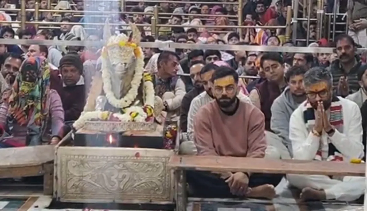 Kohli, Kuldeep visit Shree Mahakaleshwar Temple, attend Bhasma Aarti