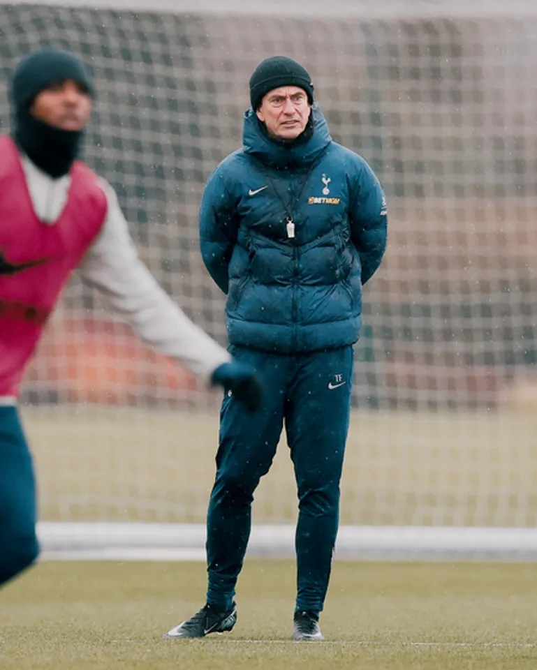 Tottenham Hotspur boss Thomas Frank to take charge against Borussia Dortmund amid exit rumours. Photo credit: @Sports/X