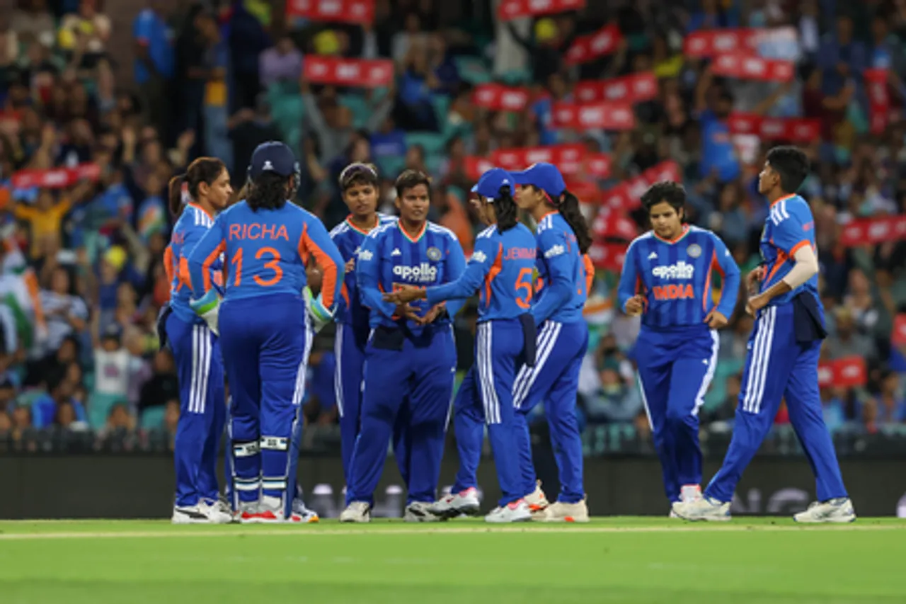1st T20I: Arundhati picks 4-22 as India beat Australia by 21 runs via DLS method (Credit: X/BCCI Women)