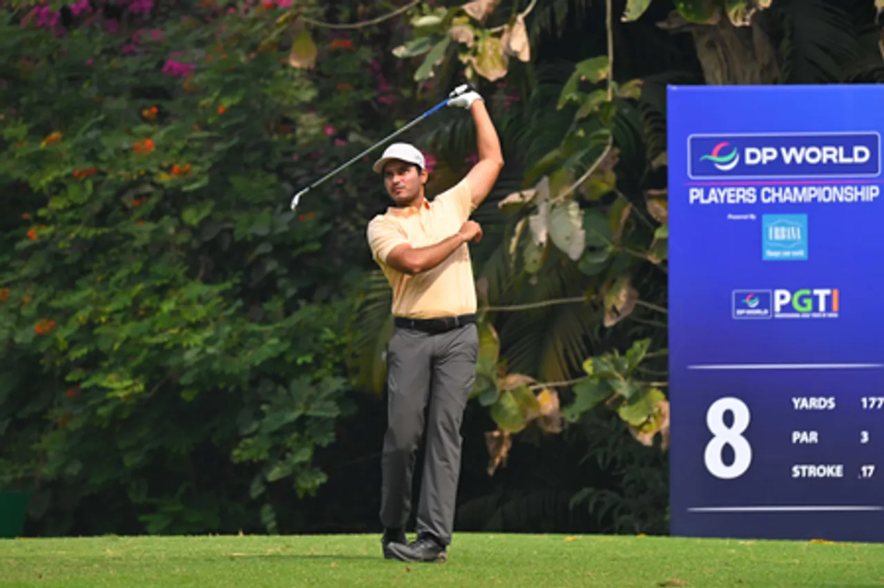 Manu Gandas moves up with 64 in round three, joins Shaurya Bhattacharya at the top of the leaderboard in the PGTI Players Championship 2026 at the Tollygunge Club in Kolkata. Photo credit: PGTI