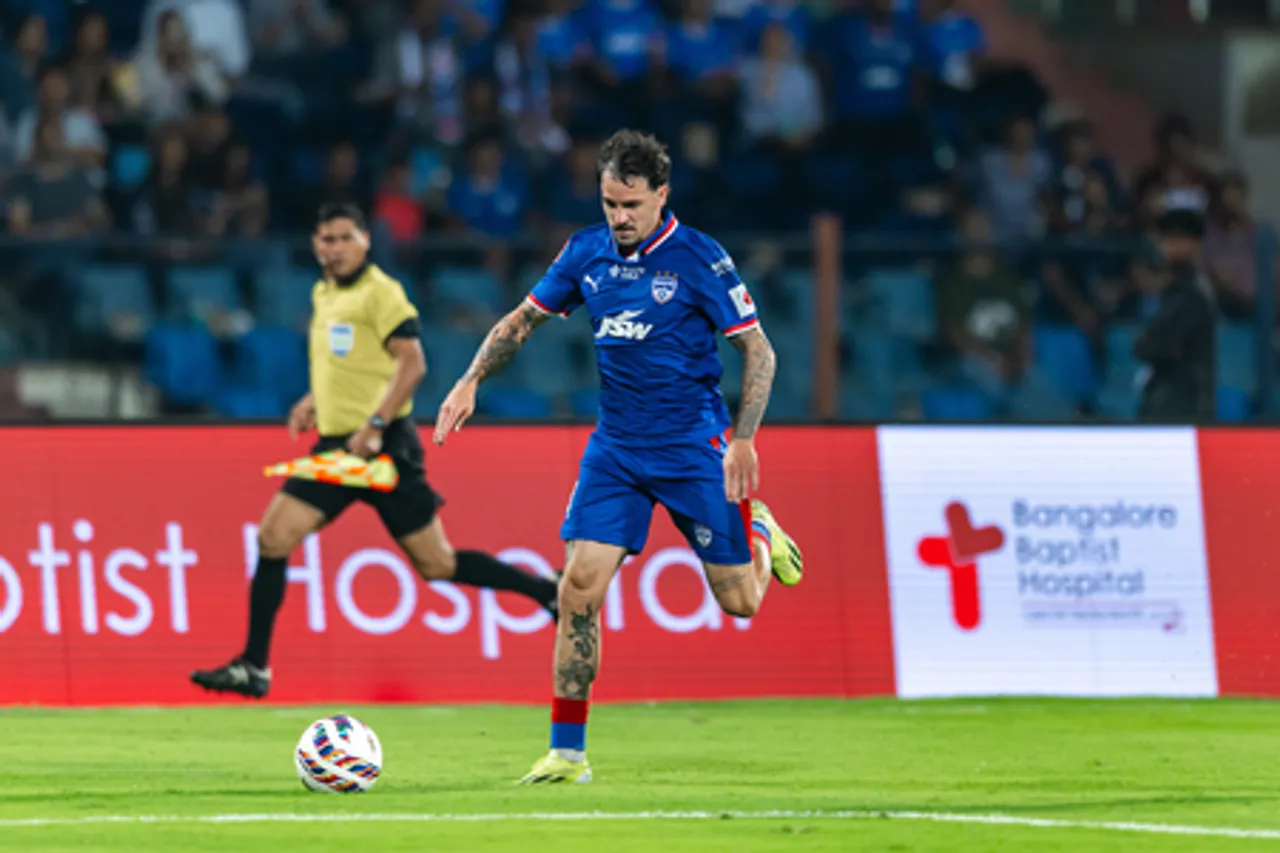 Effiong Nsungusi’s brace helps Punjab FC beat Bengaluru FC 2-0 at home at the Sree Kanteerava Stadium in Bengaluru on Friday. Photo credit: AIFF