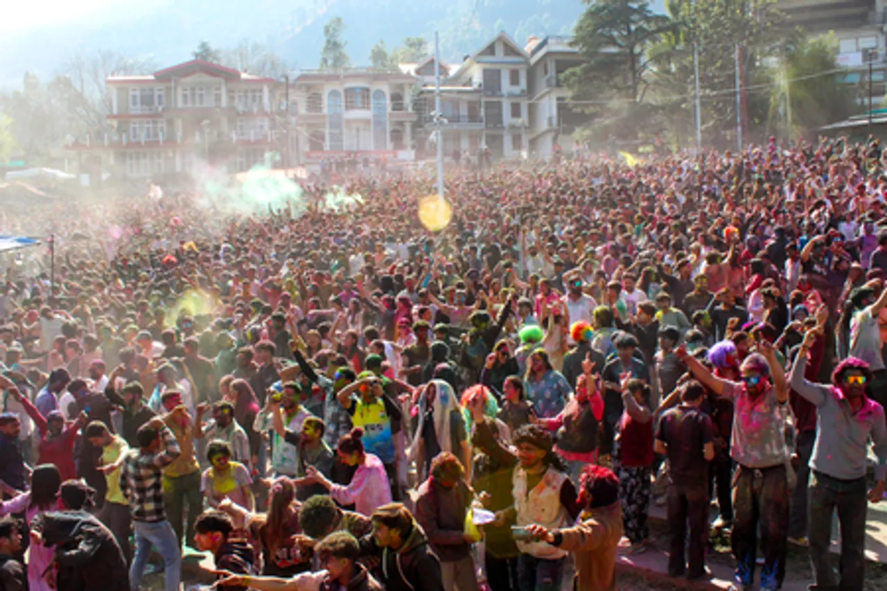 Traditional Holi Celebrations at Kullu Kala Kendra