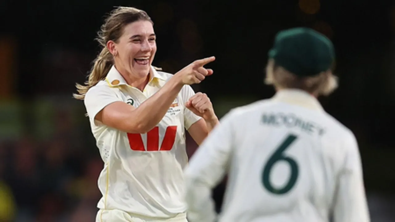 Sutherland, Hamilton help Australia seize upper hand against India in one-off pink-ball Test against India at the WACA Ground in Perth on Friday. Photo credit: cricket.com.au