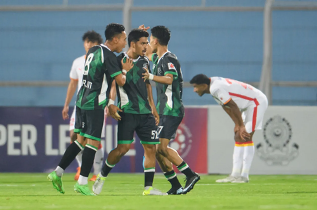 Bengaluru defeat a fighting Mohammedan Sporting in an away match in the Indian Super League 2025-26 at the Kishore Bharati Krirangan (KBK) in Kolkata on Saturday. Photo credit: AIFF