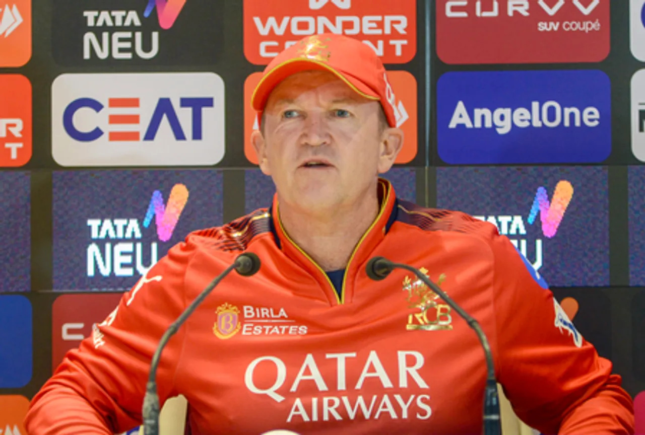 Kolkata: RCB coach Andy Flower addresses a press conference