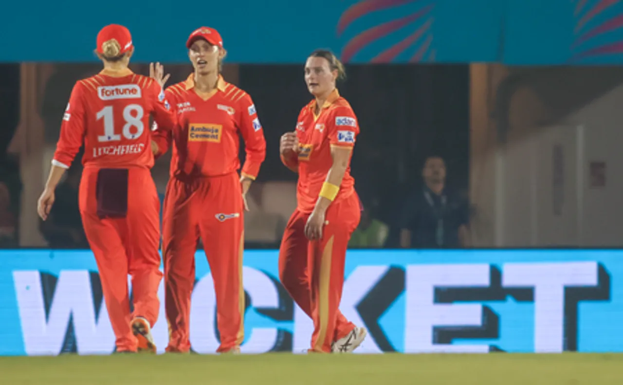 Mumbai: WPL 2025 Eliminator — Gujarat Giants vs Mumbai Indians